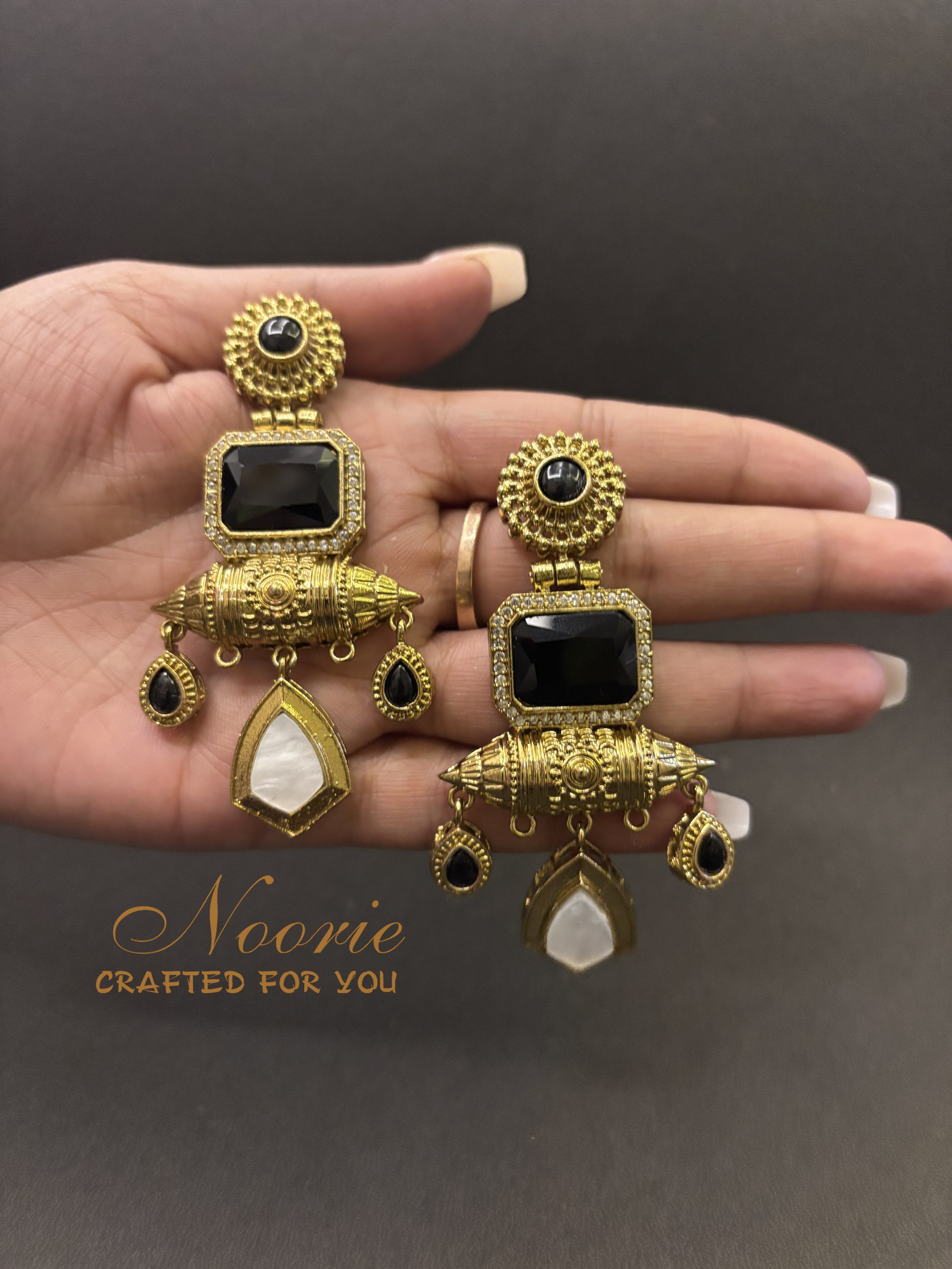 Rajvanshi Kundan Chandrika