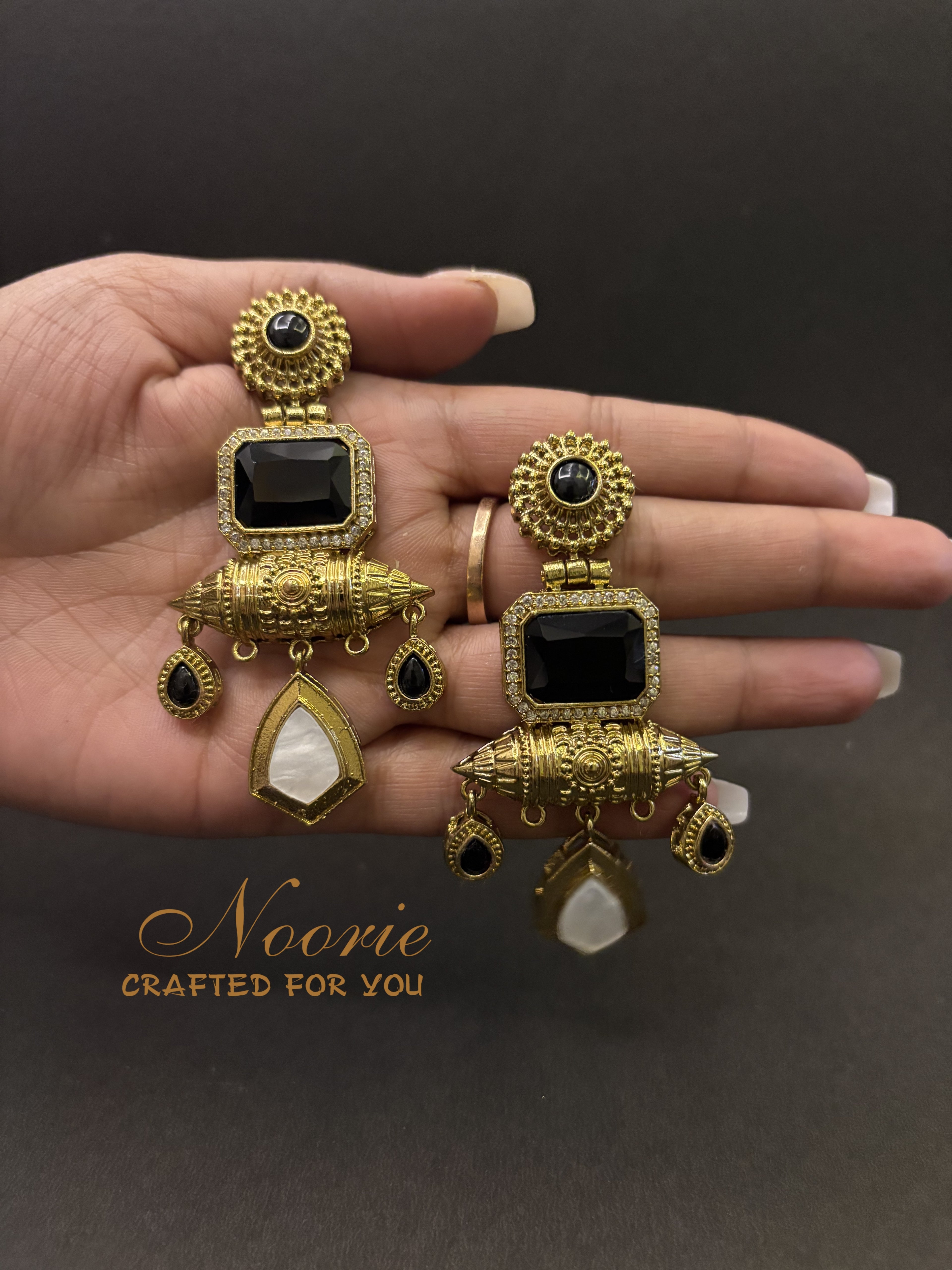 Rajvanshi Kundan Chandrika