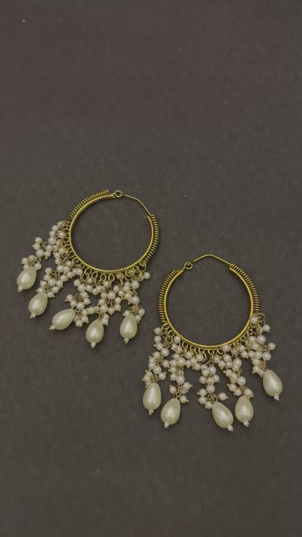 Mukta-Mala Hoop Baalis
