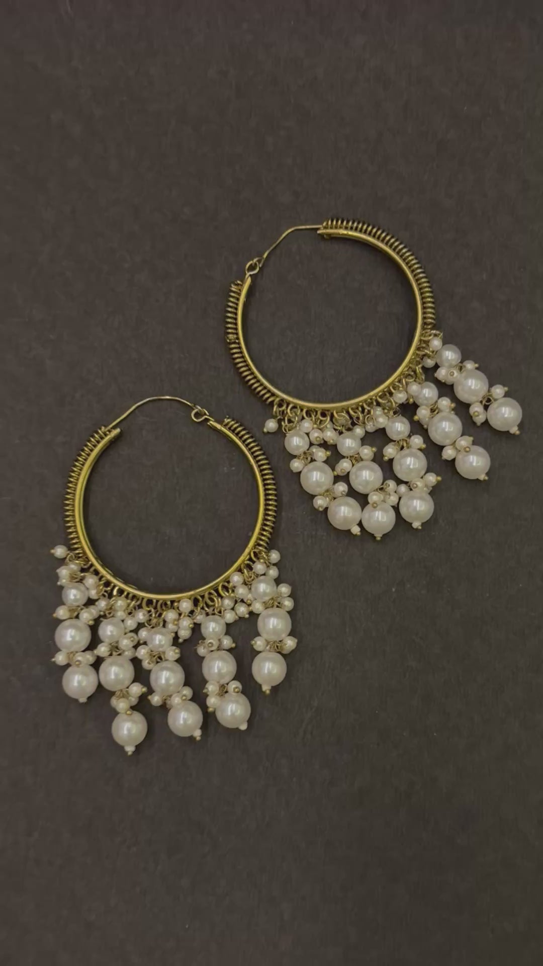 Mukta-Mala Hoop Baalis
